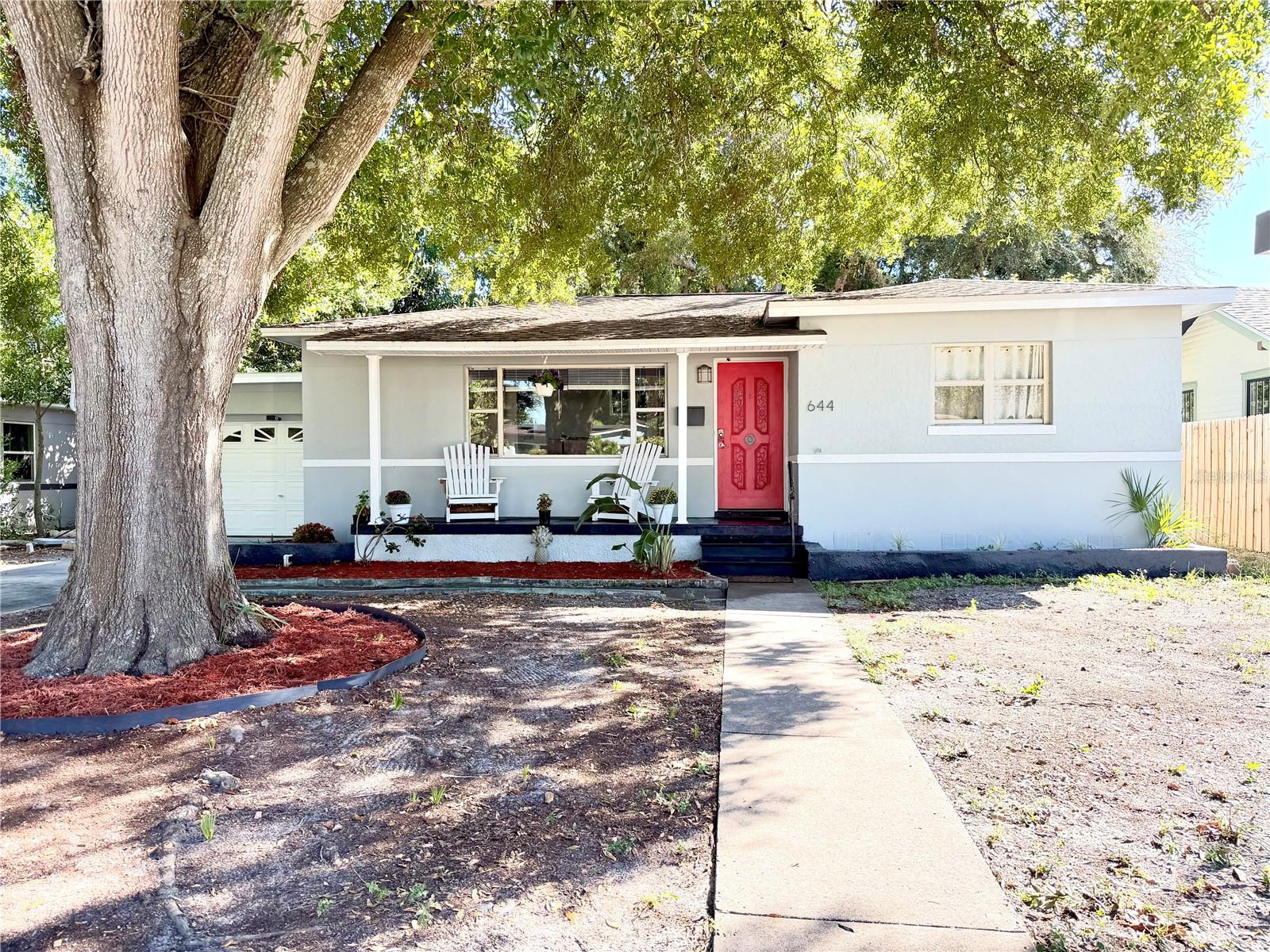644 63rd Ave S Property Photo