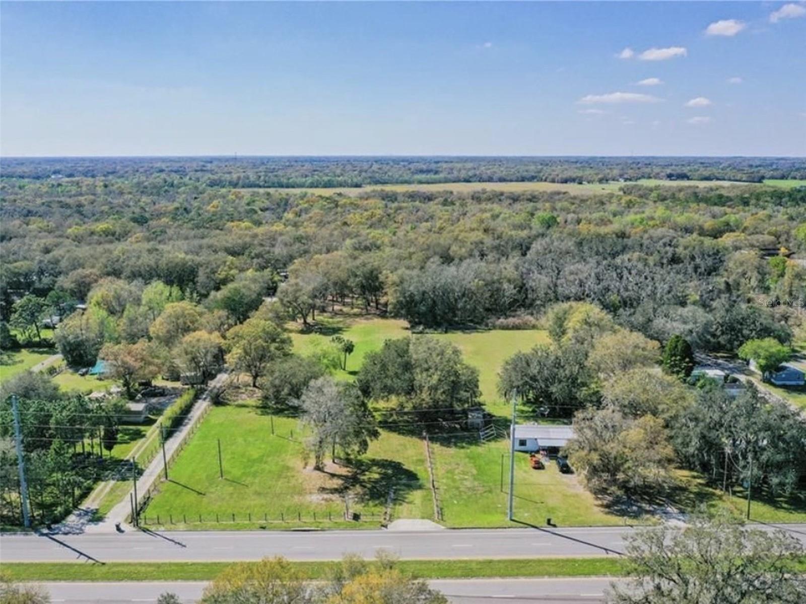 6513 S County Line Rd Property Photo 1