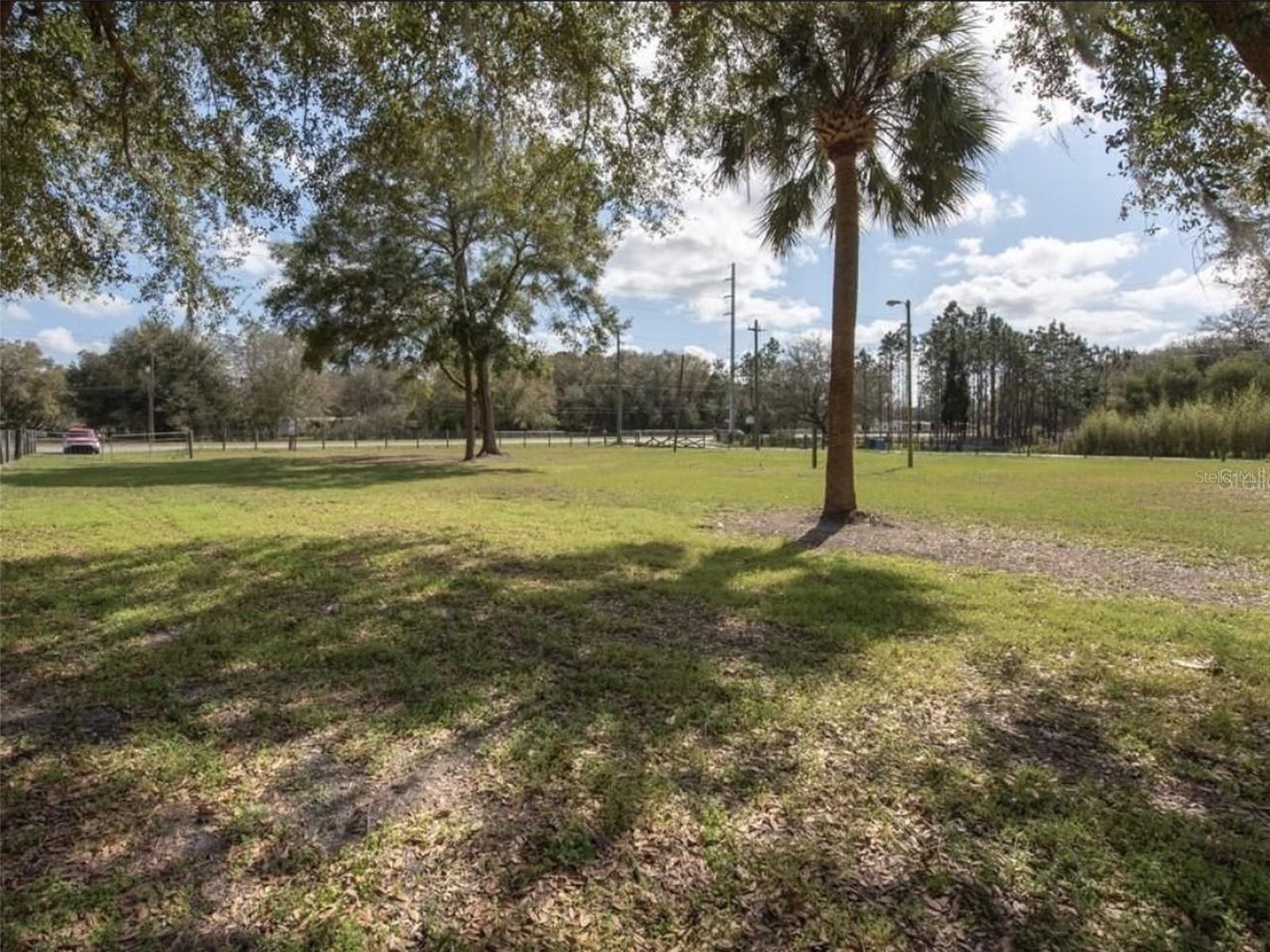 6513 S County Line Rd Property Photo 7