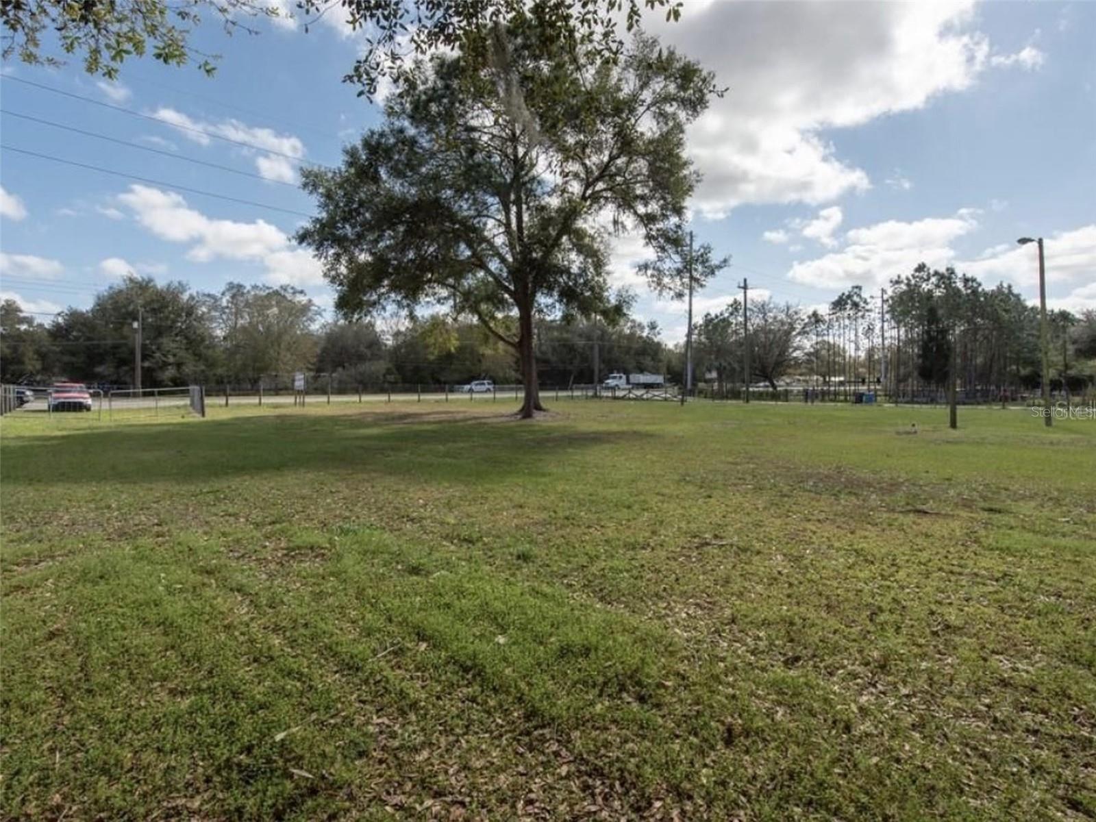 6513 S County Line Rd Property Photo 11