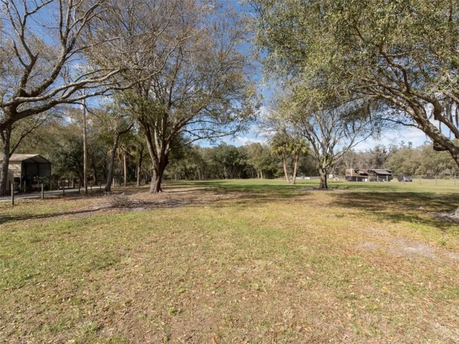 6513 S County Line Rd Property Photo 16