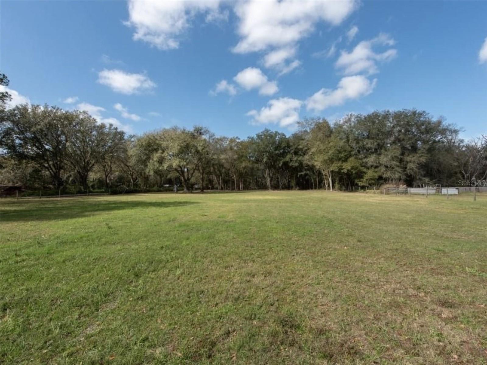 6513 S County Line Rd Property Photo 18