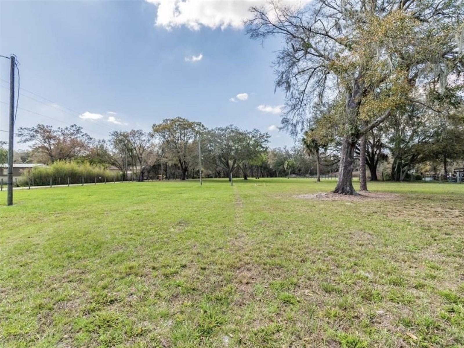 6513 S County Line Rd Property Photo 20
