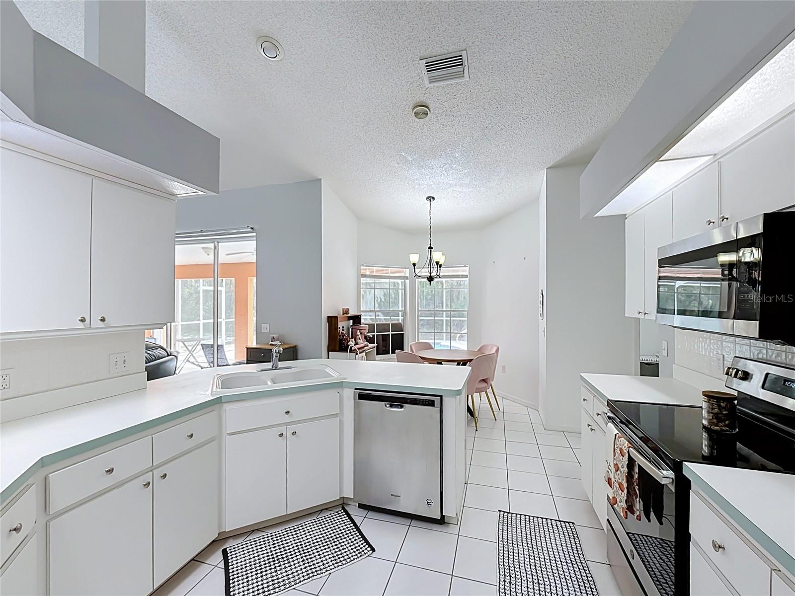 26 Mangrove Ct S Property Photo 10