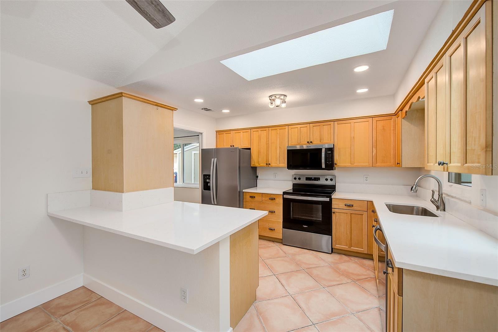 13331 Hacienda Dr Property Photo 4
