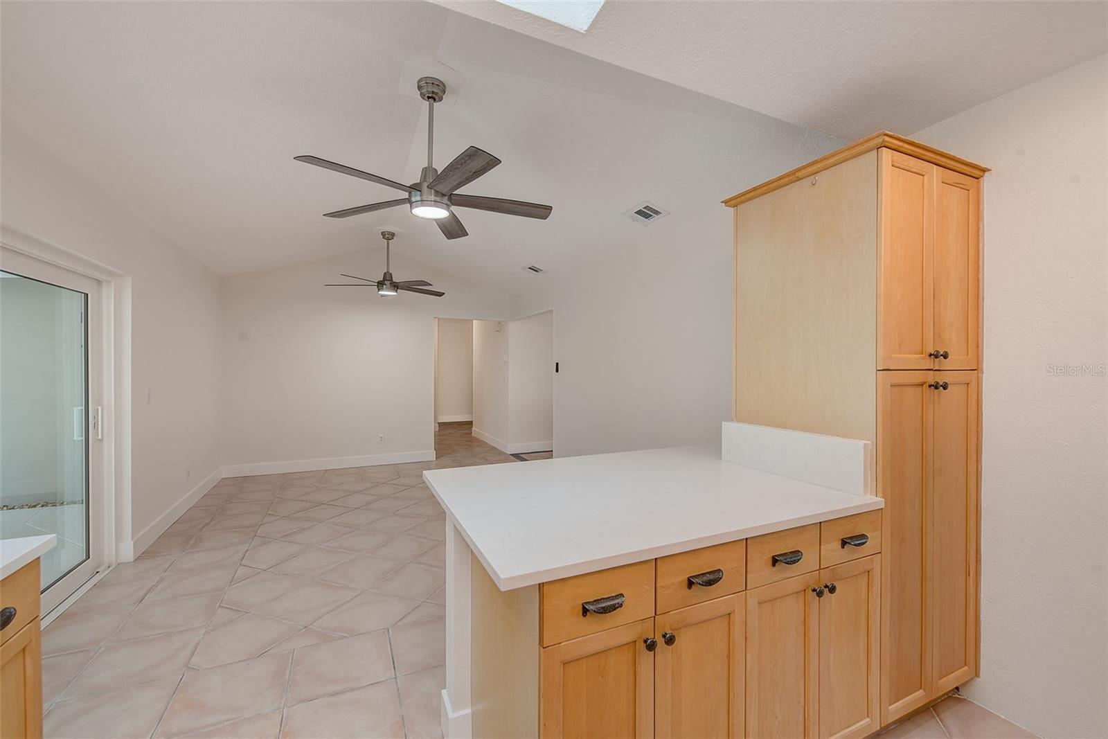 13331 Hacienda Dr Property Photo 8