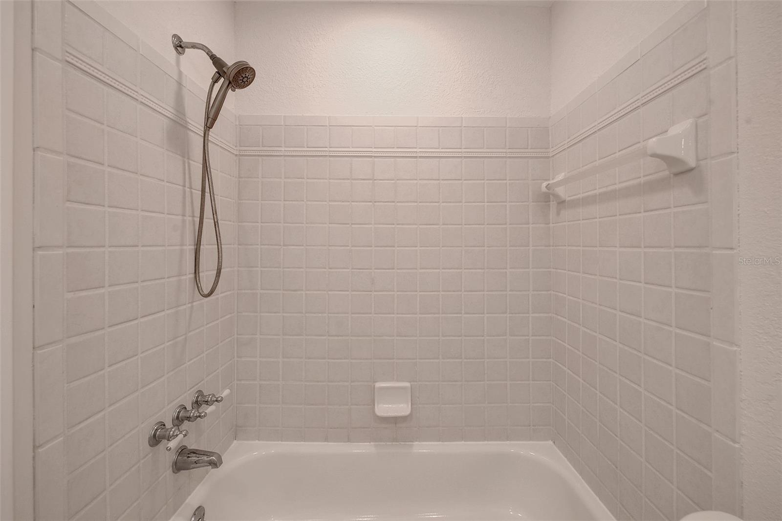 13331 Hacienda Dr Property Photo 20