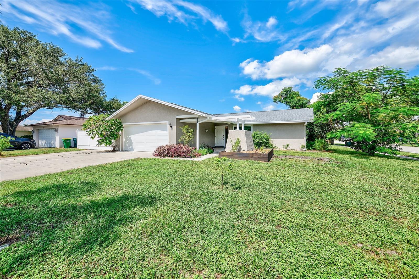 13331 Hacienda Dr Property Photo 35