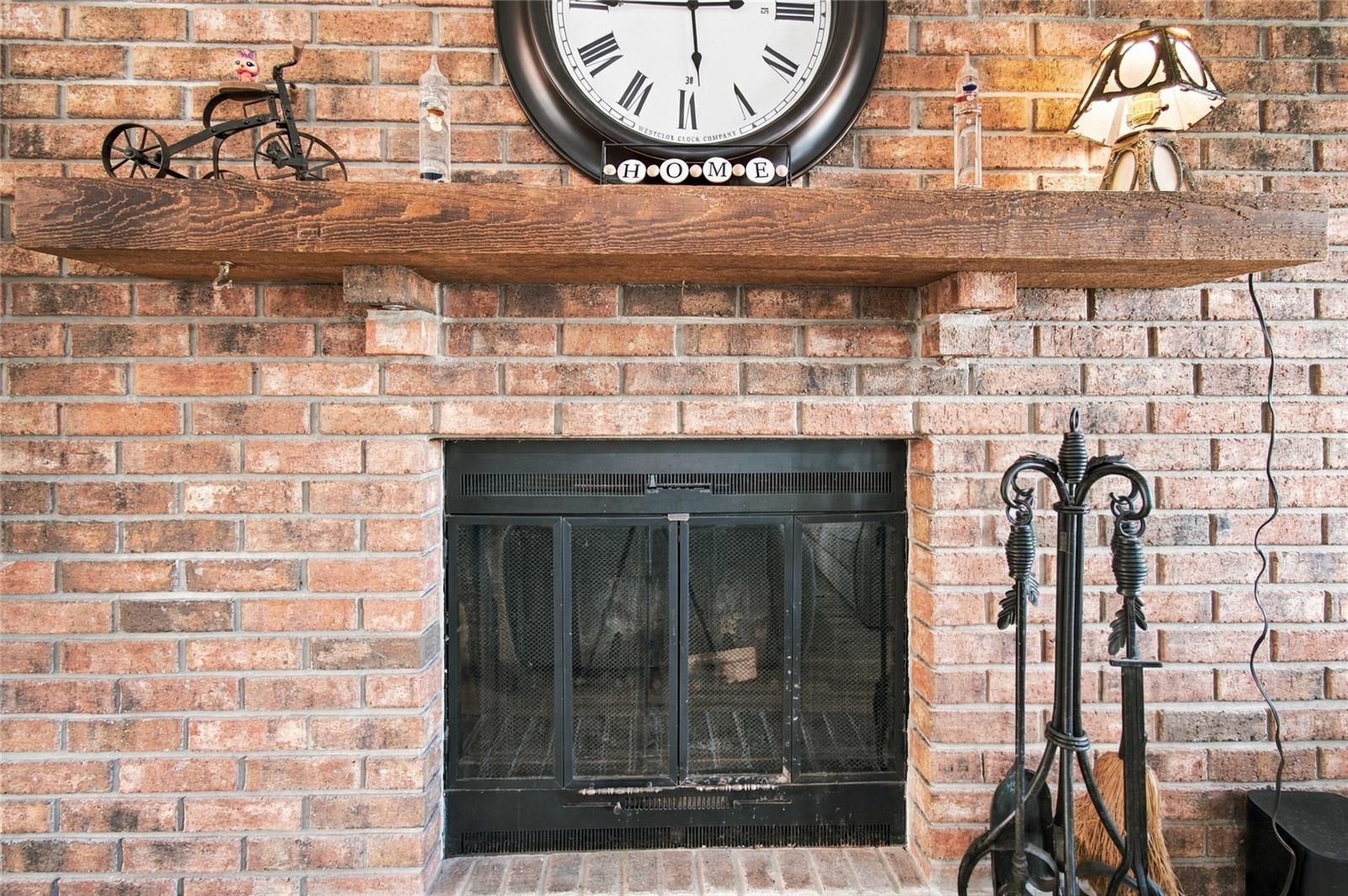 1813 Driftwood Cir N Property Photo 8