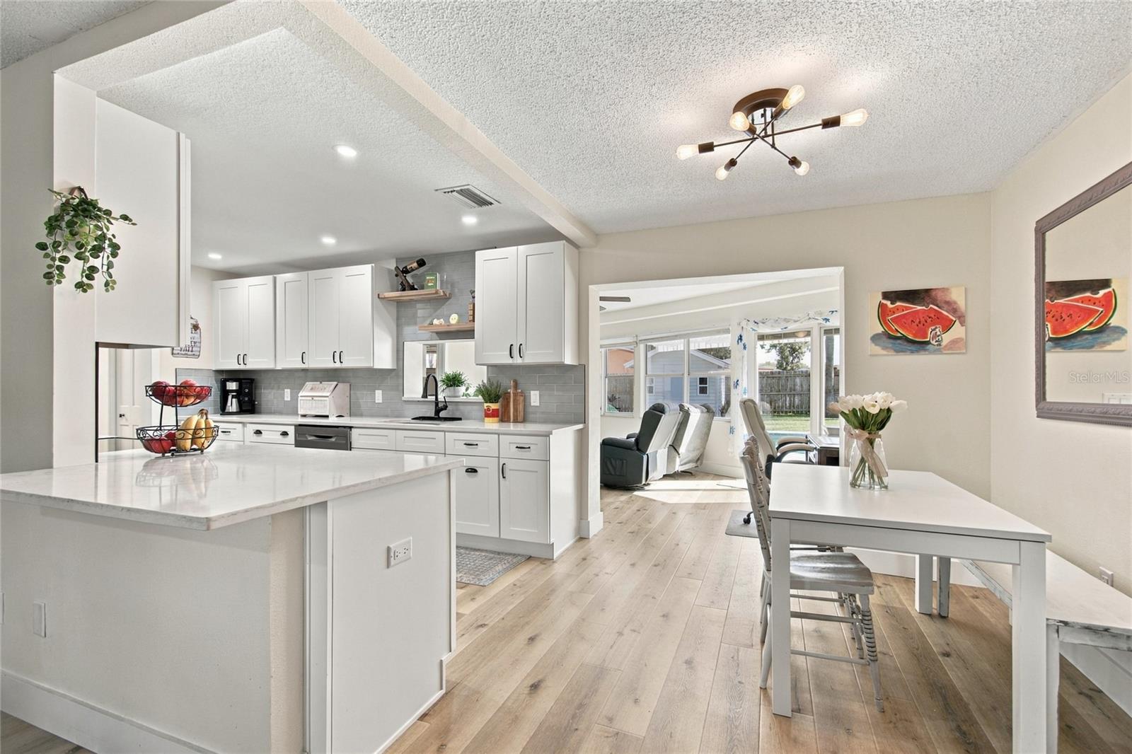 1813 Driftwood Cir N Property Photo 9