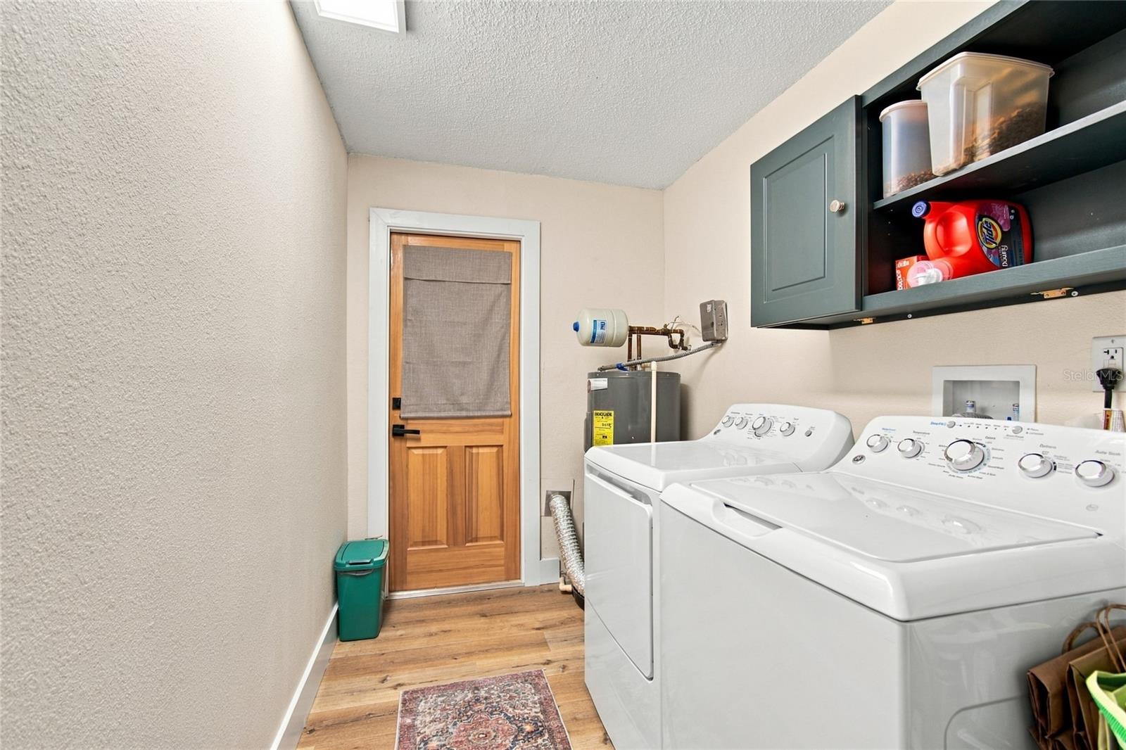 1813 Driftwood Cir N Property Photo 17