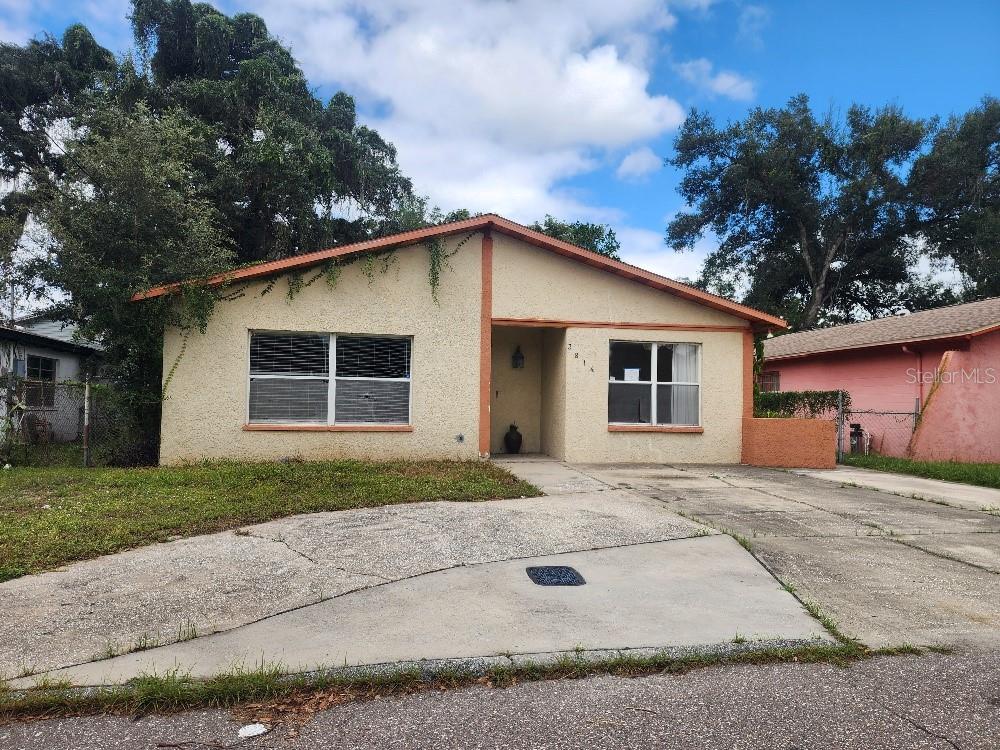 3814 E CAYUGA ST Property Photo 1