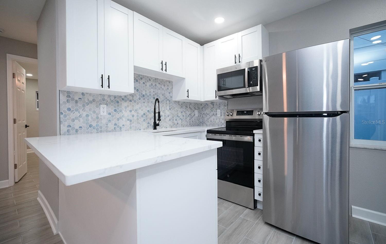14906 N Bayshore Dr Property Photo 15