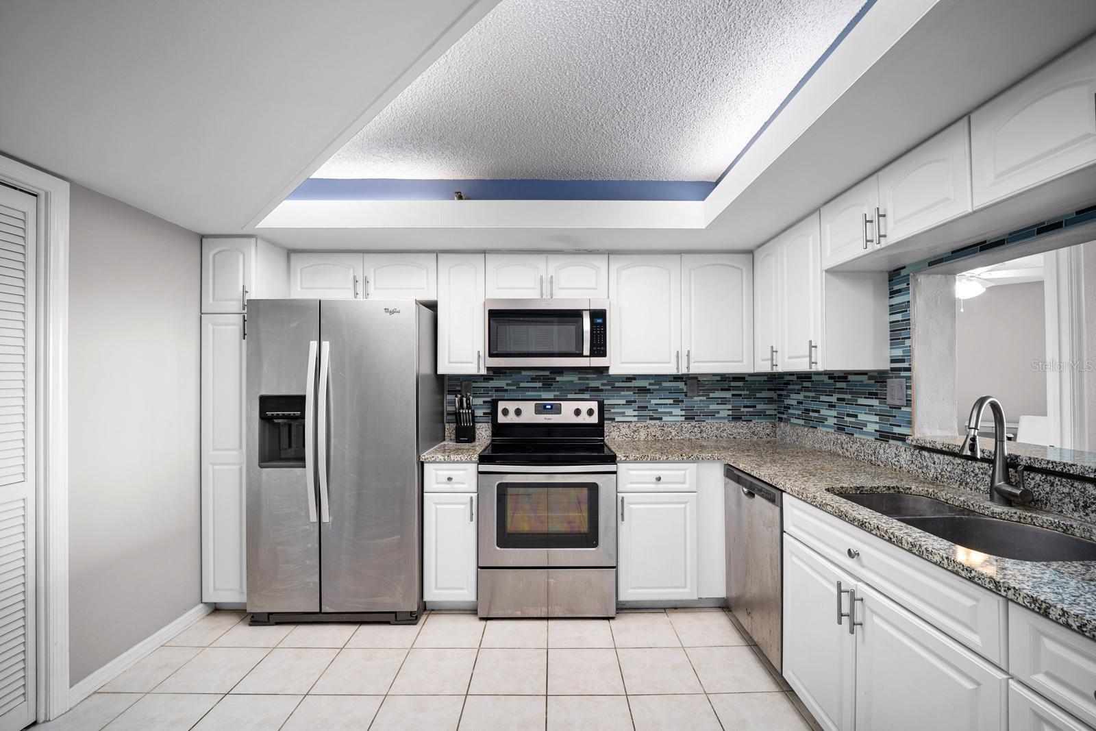 690 Island Way #912 Property Photo 10