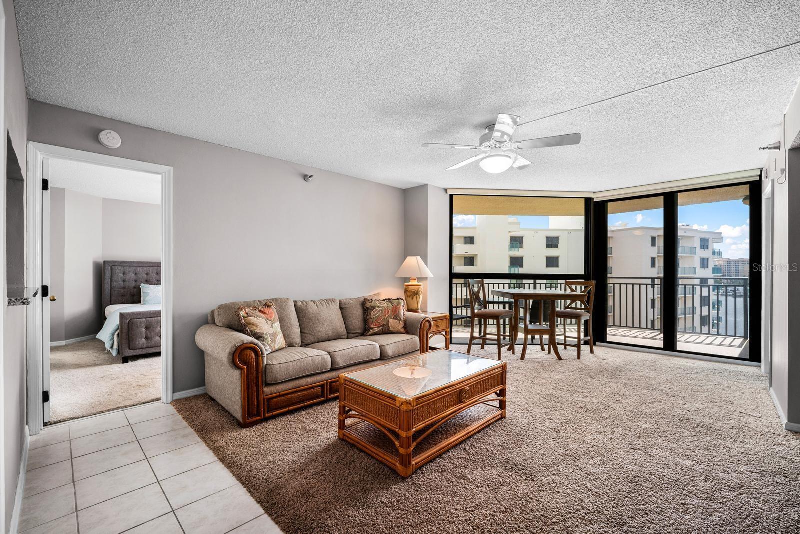 690 Island Way #912 Property Photo 14