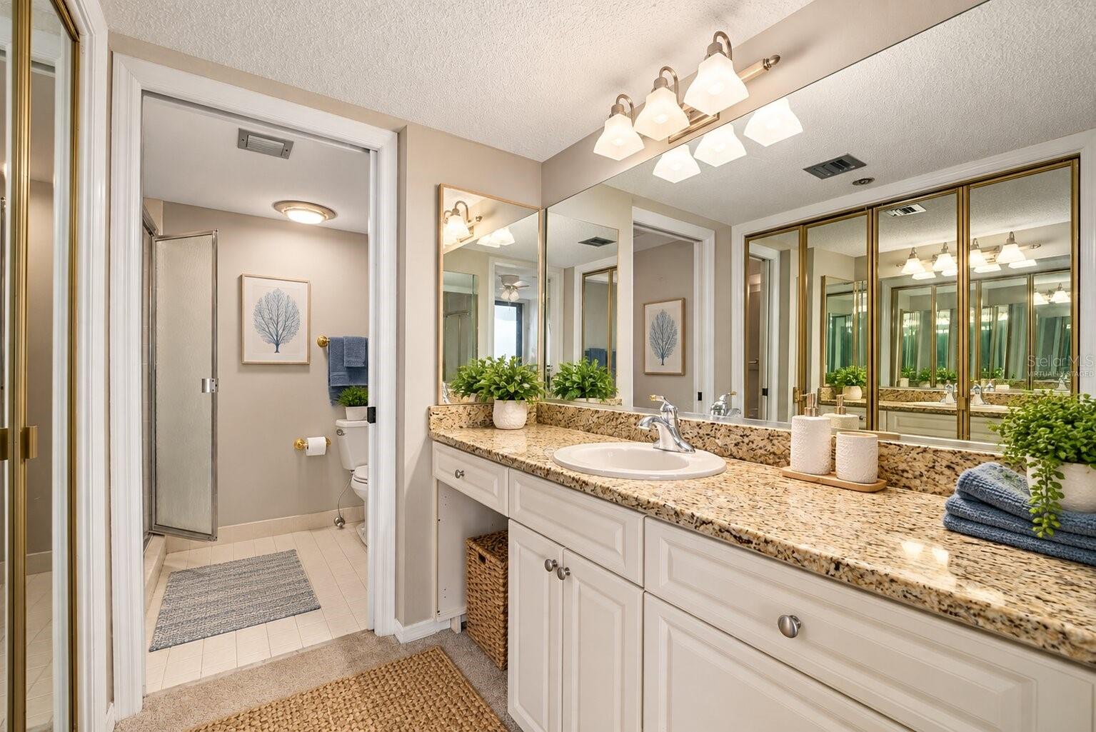 690 Island Way #912 Property Photo 27