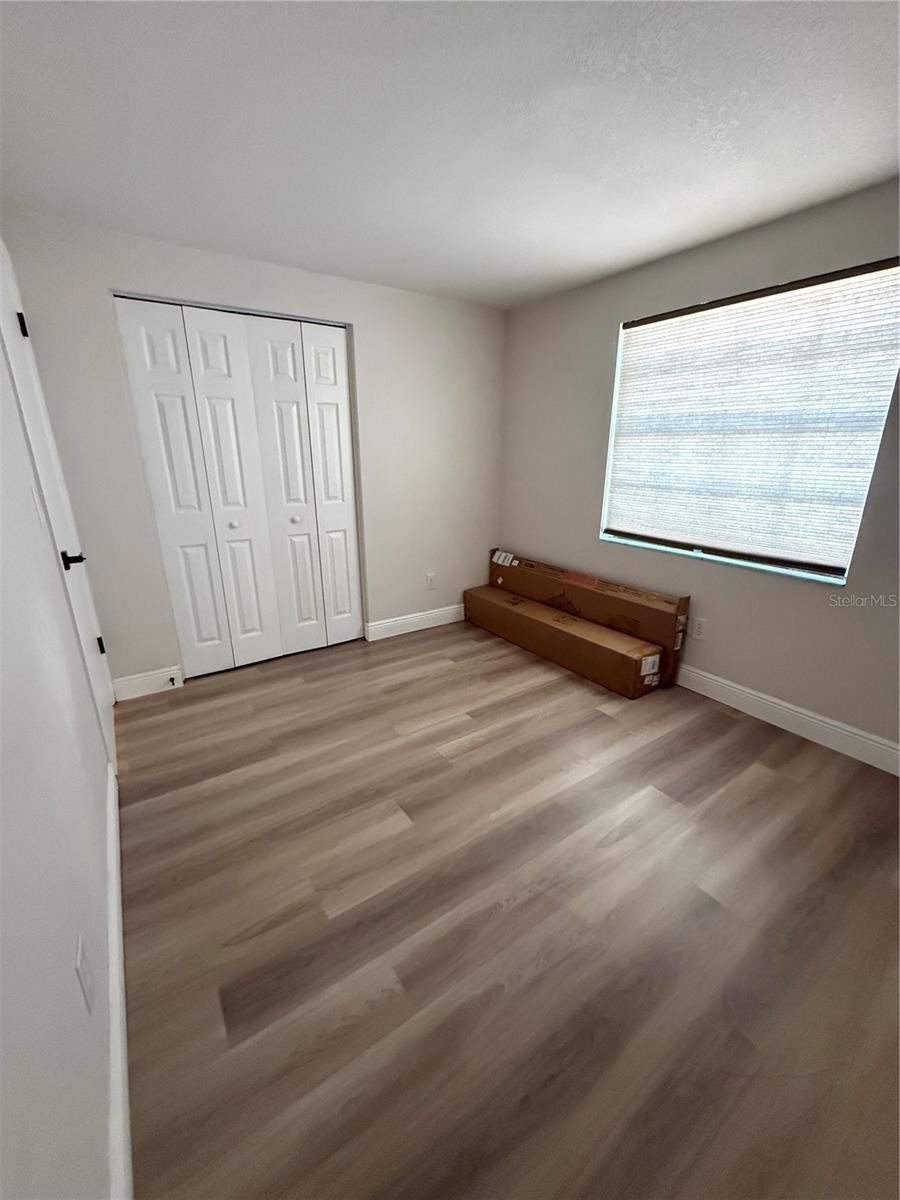12418 Queensland Ln Property Photo 9
