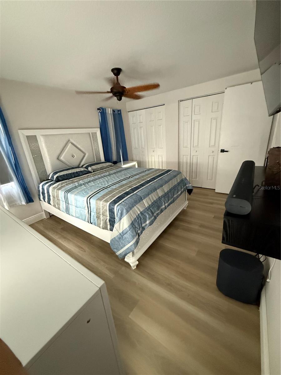 12418 Queensland Ln Property Photo 17