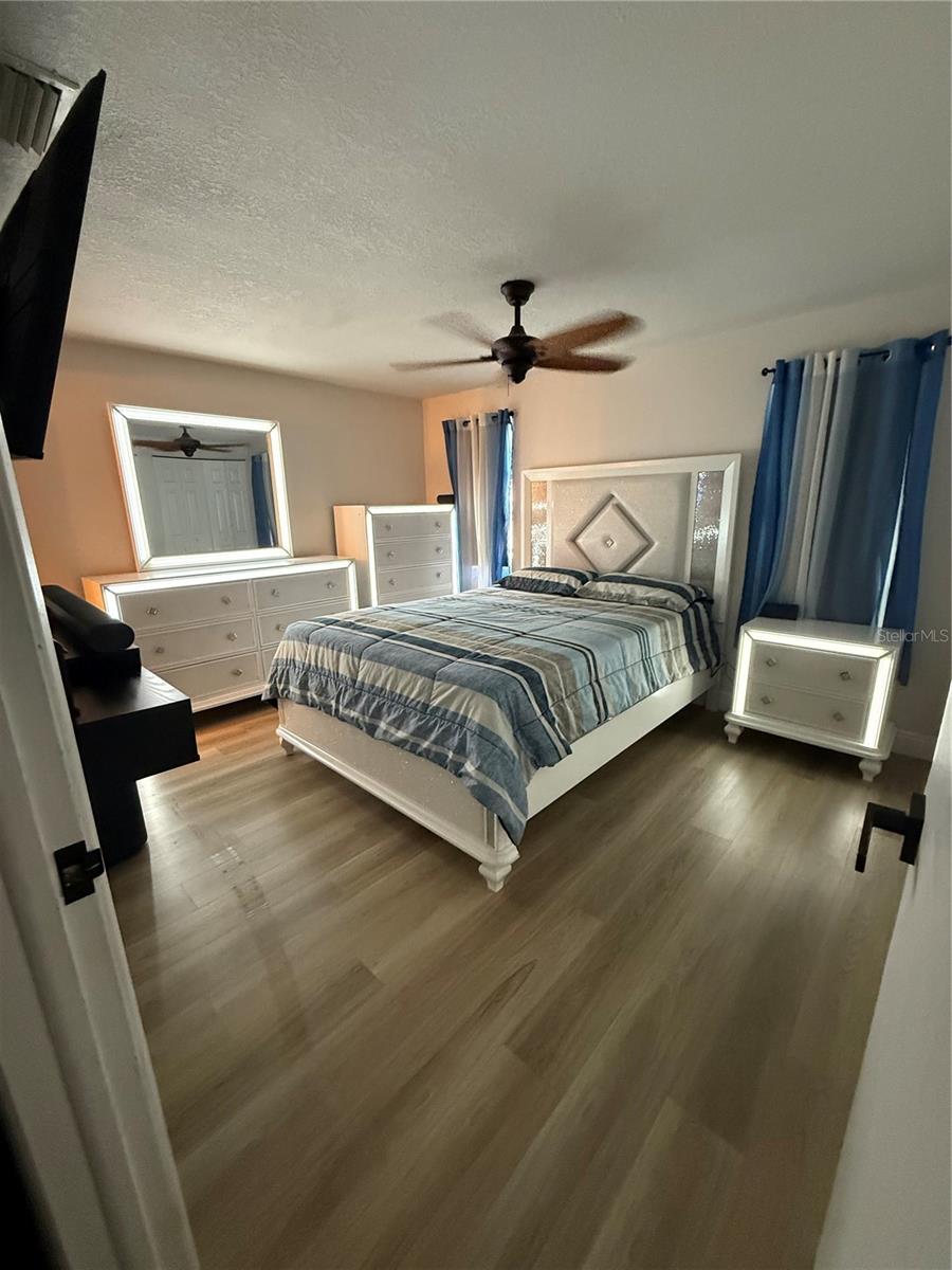 12418 Queensland Ln Property Photo 19