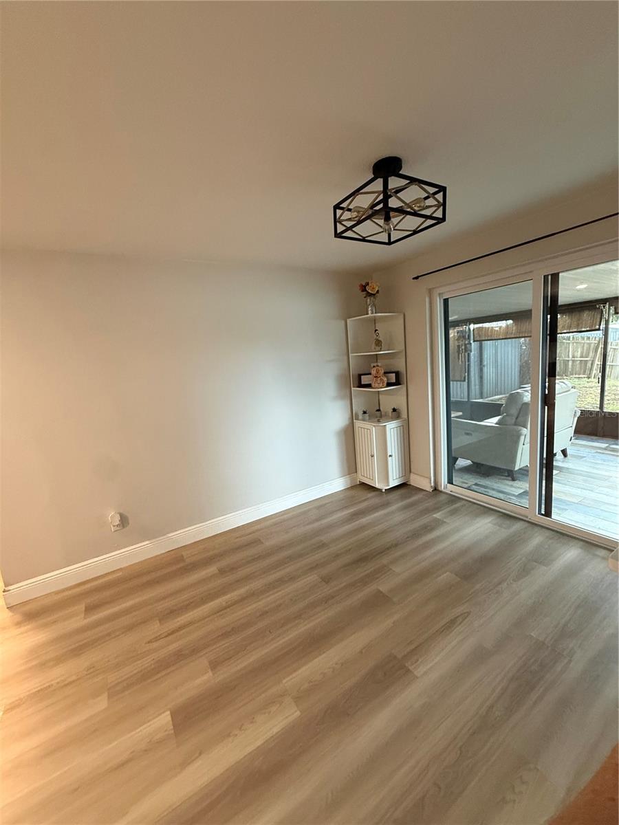 12418 Queensland Ln Property Photo 22