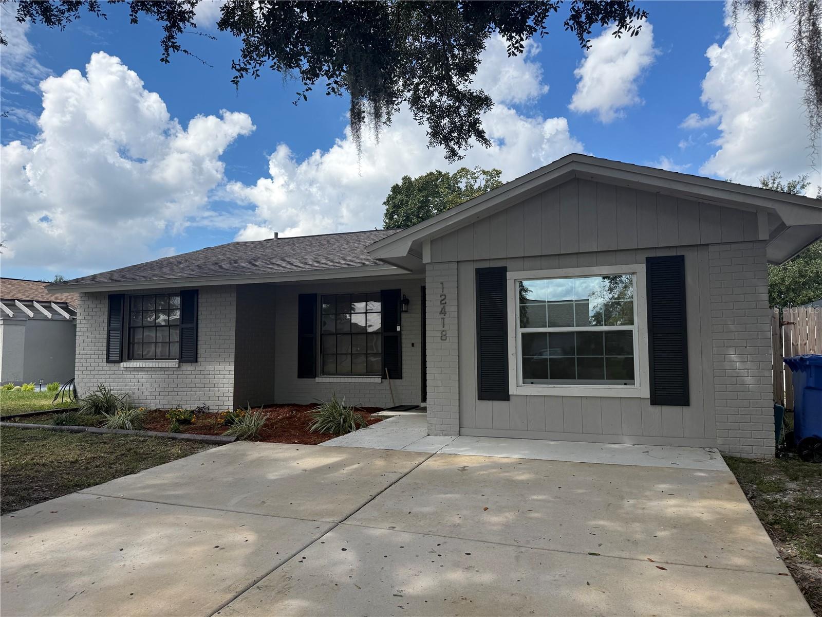 12418 Queensland Ln Property Photo 24