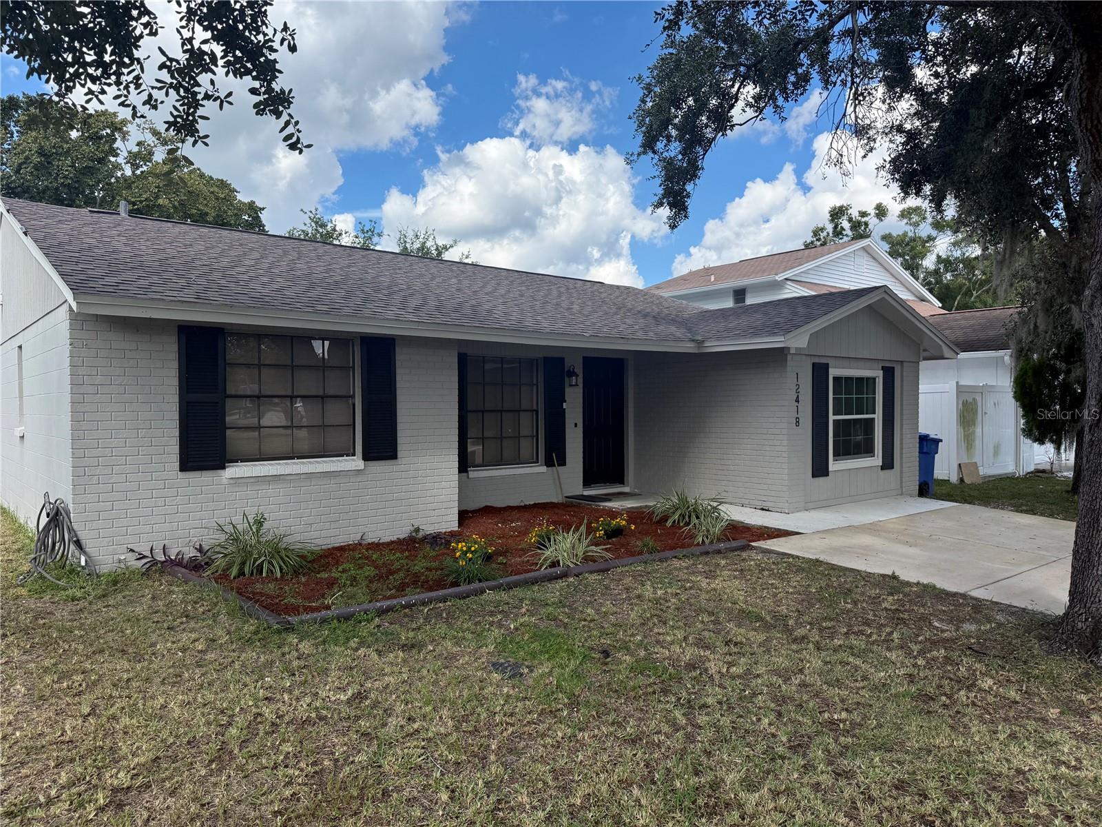 12418 Queensland Ln Property Photo 25