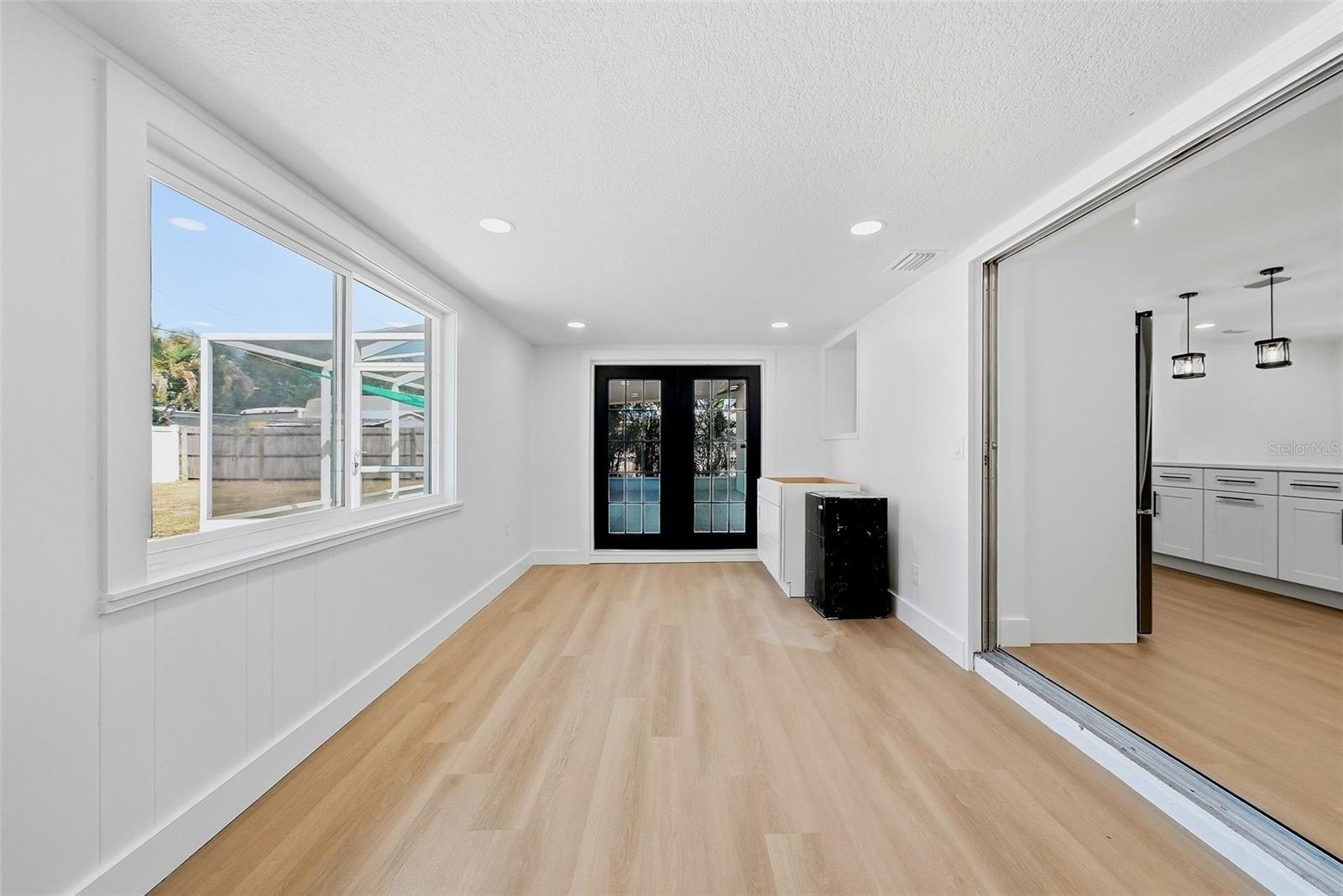 3360 70 St N Property Photo 19
