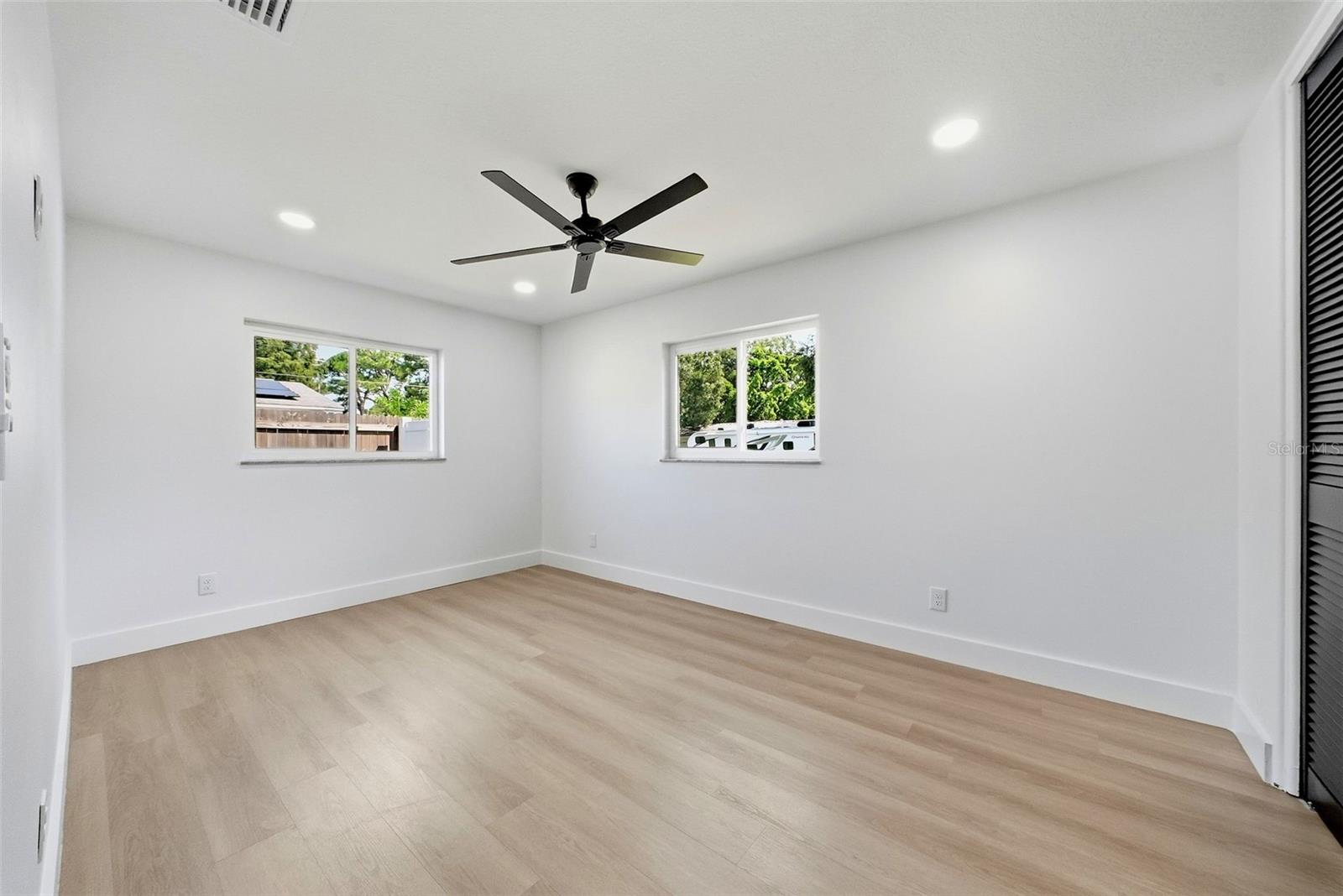 3360 70 St N Property Photo 21