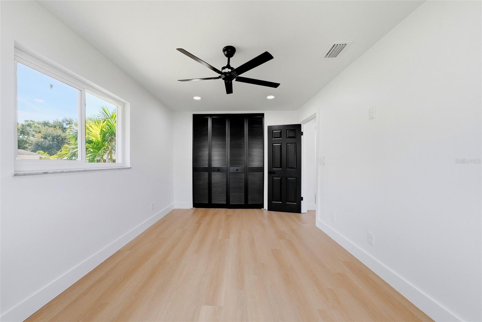3360 70 St N Property Photo 22