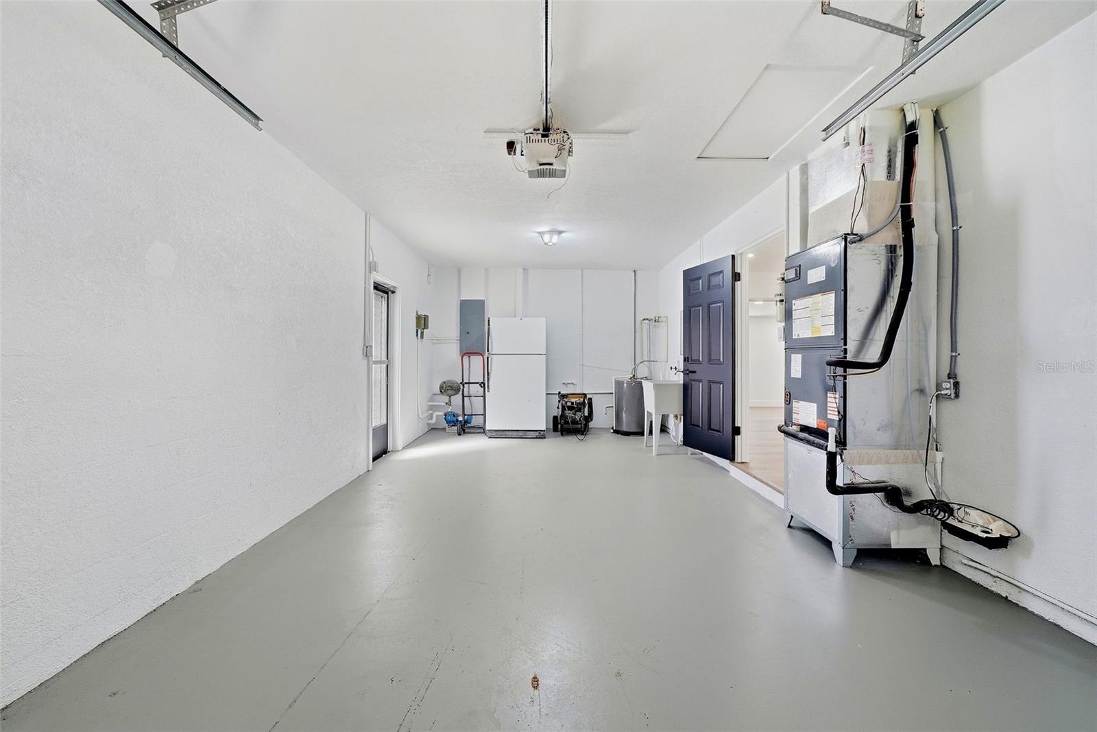 3360 70 St N Property Photo 35