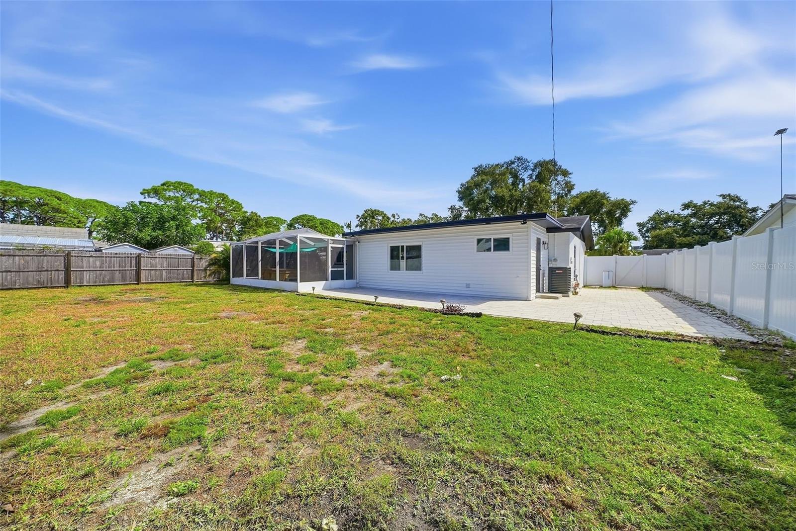 3360 70 St N Property Photo 41