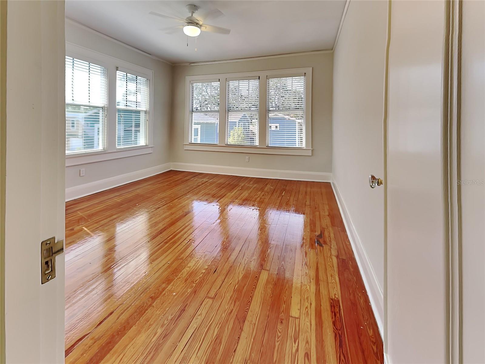 1806 W Morrison Ave #3 Property Photo 3