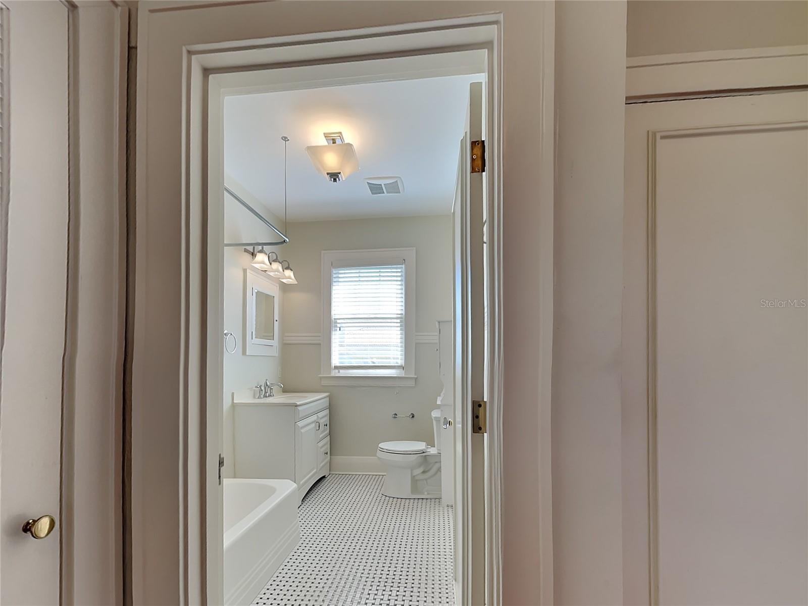 1806 W Morrison Ave #3 Property Photo 18