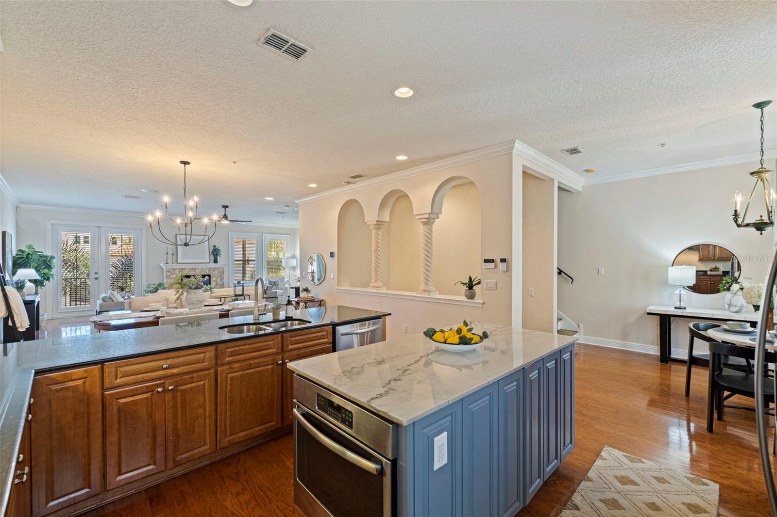 114 E Davis Blvd #4 Property Photo 7