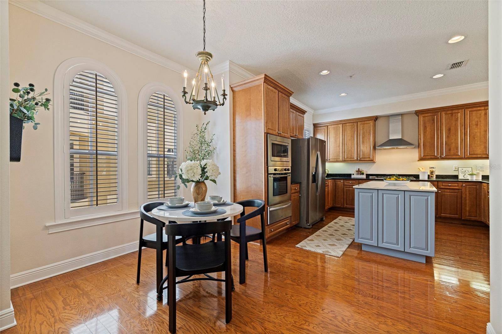 114 E Davis Blvd #4 Property Photo 8