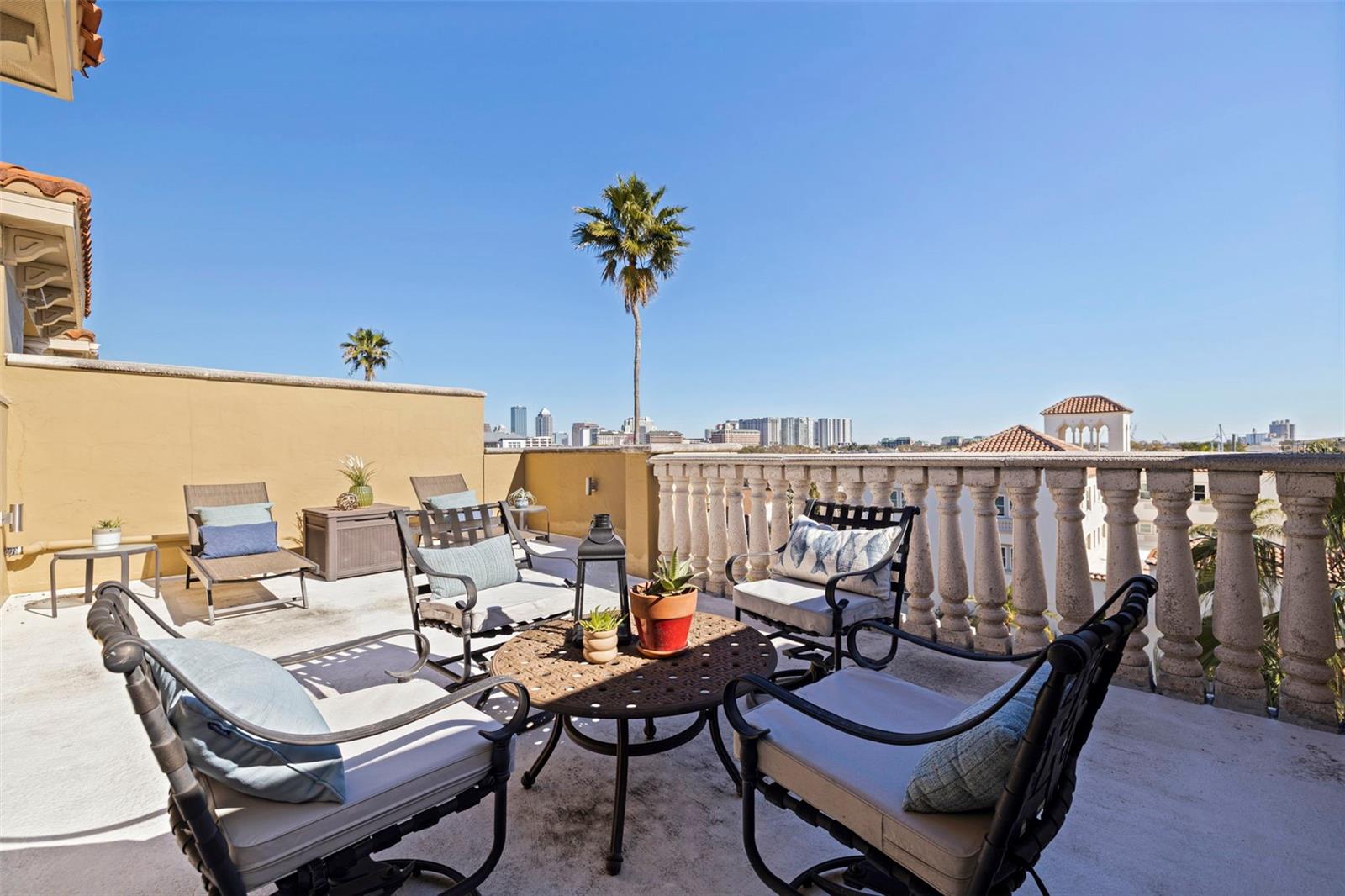 114 E Davis Blvd #4 Property Photo 11