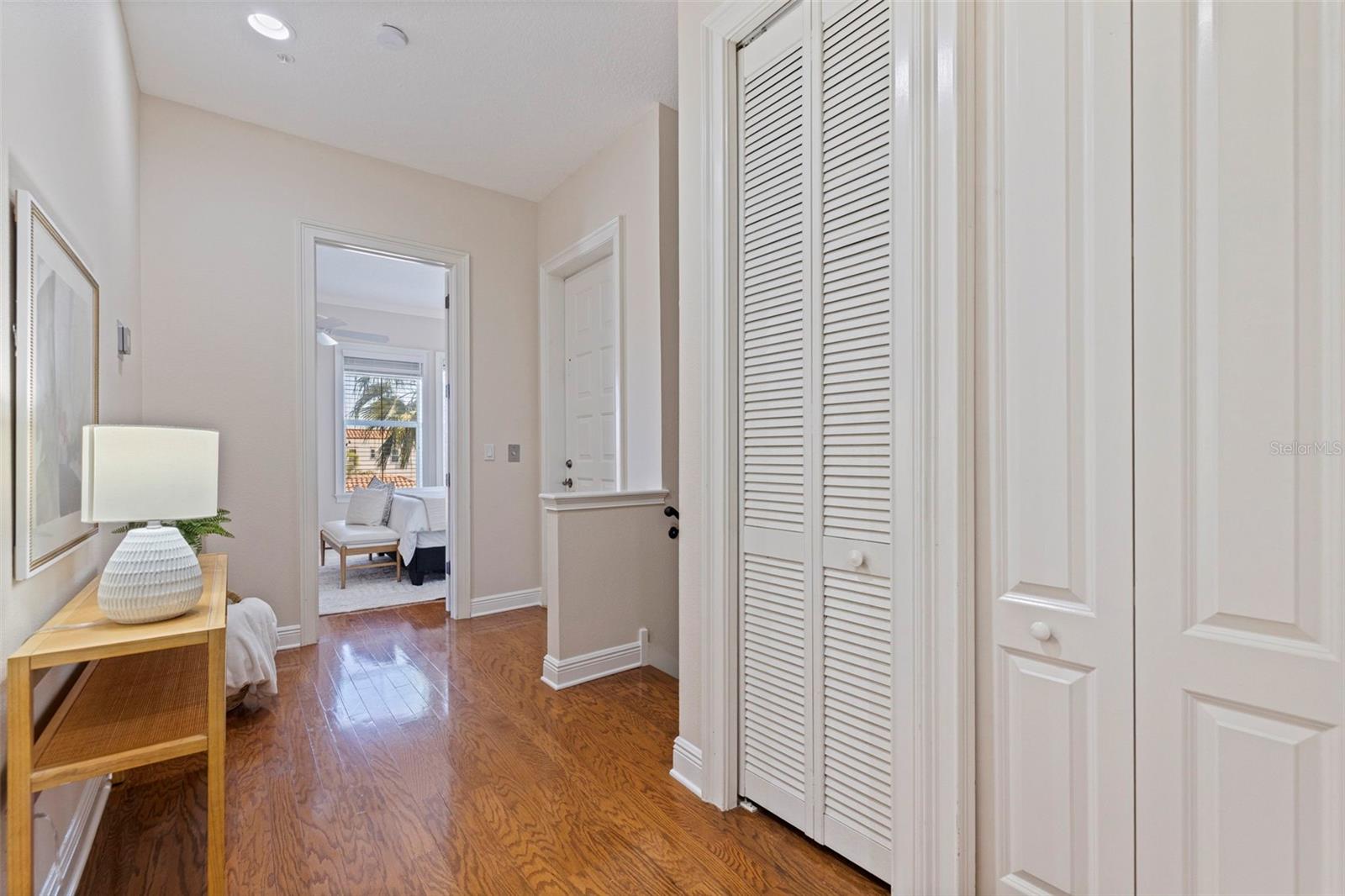114 E Davis Blvd #4 Property Photo 28