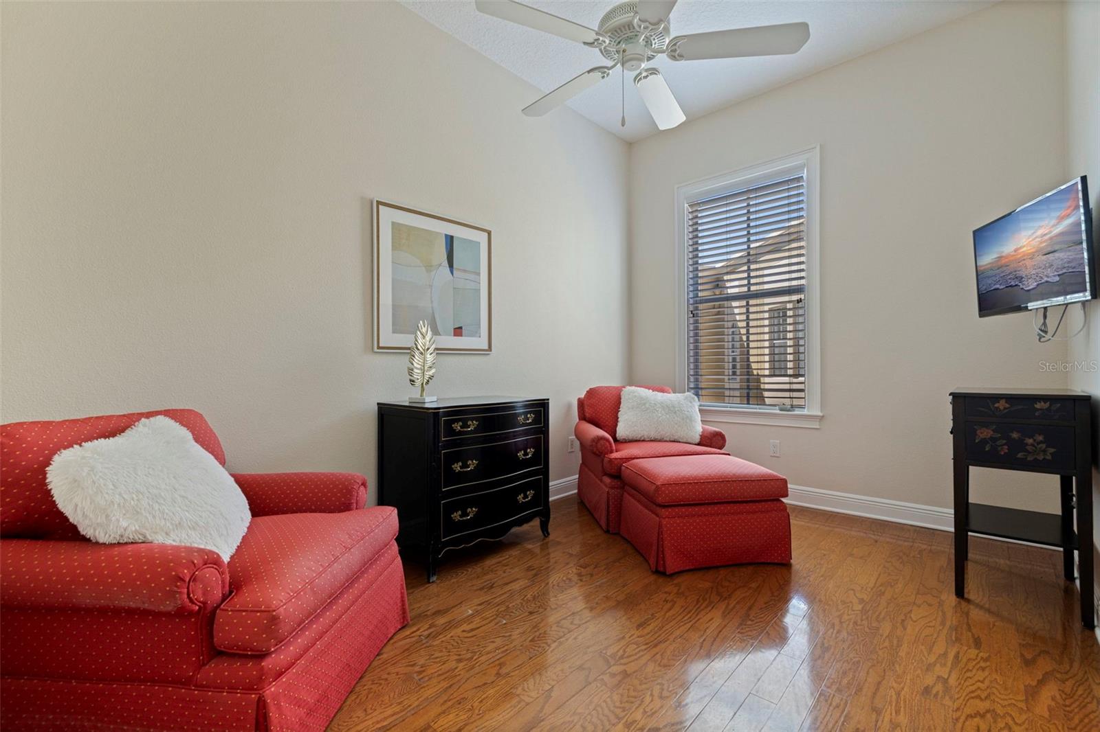 114 E Davis Blvd #4 Property Photo 39