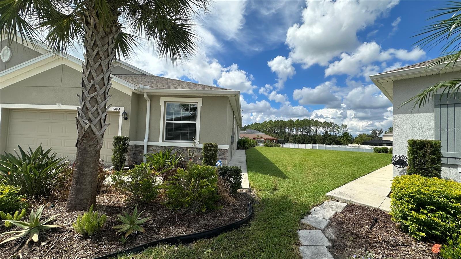 7684 Stonebrook Cir Property Photo 2