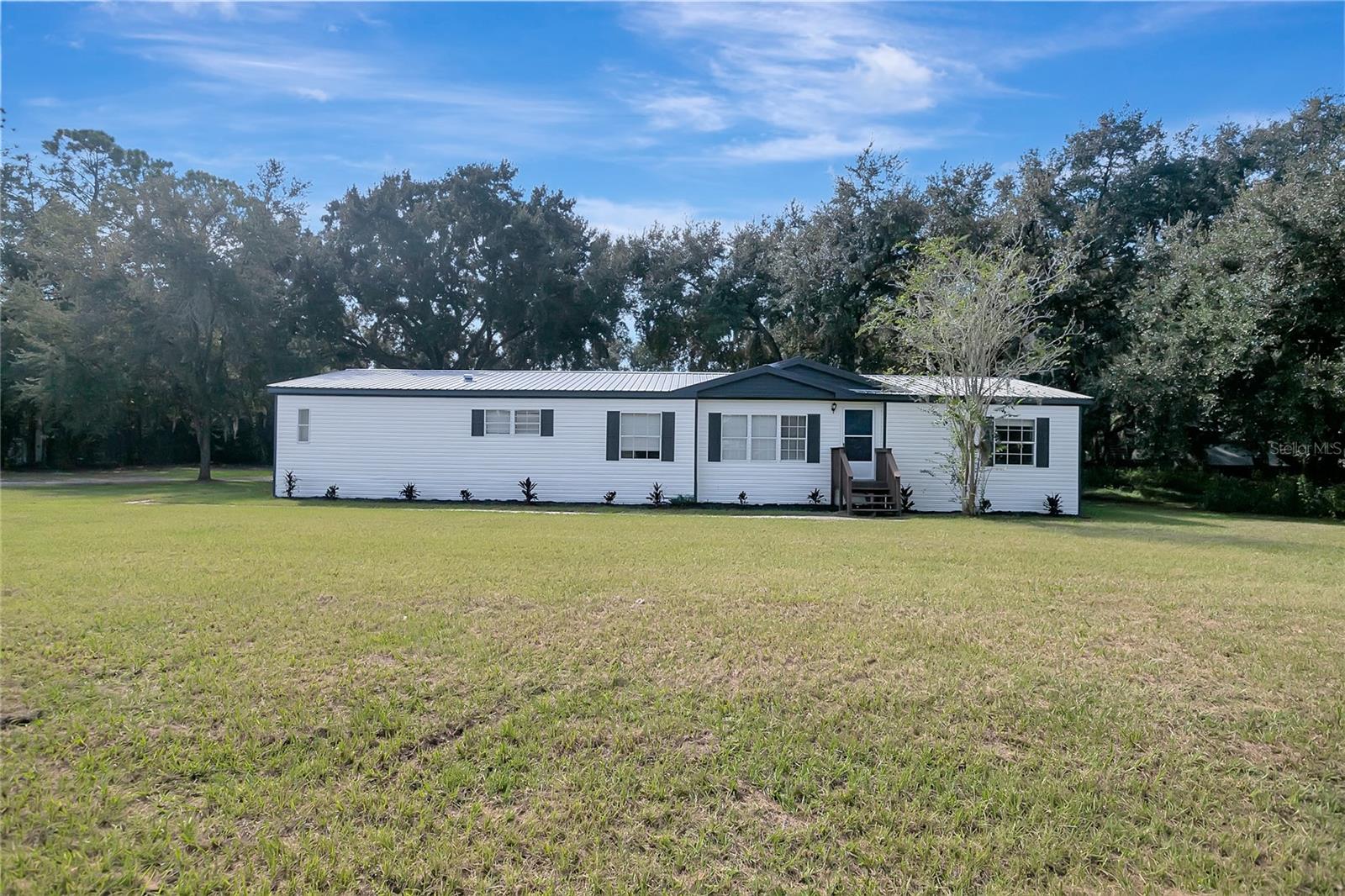 30148 Clearview Dr Property Photo 1