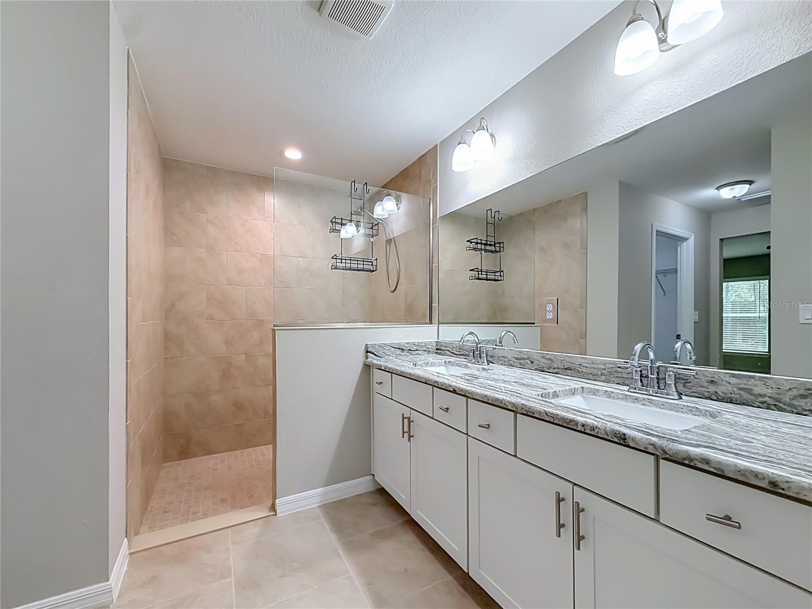 3684 W Fountain Ln Property Photo 27