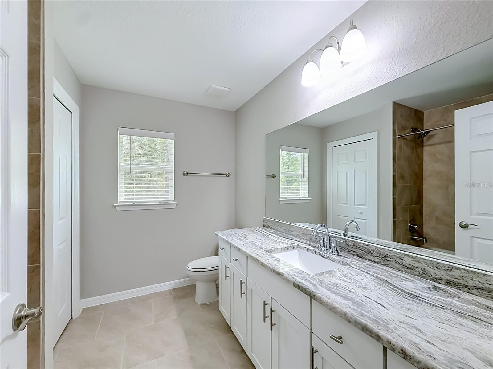 3684 W Fountain Ln Property Photo 34