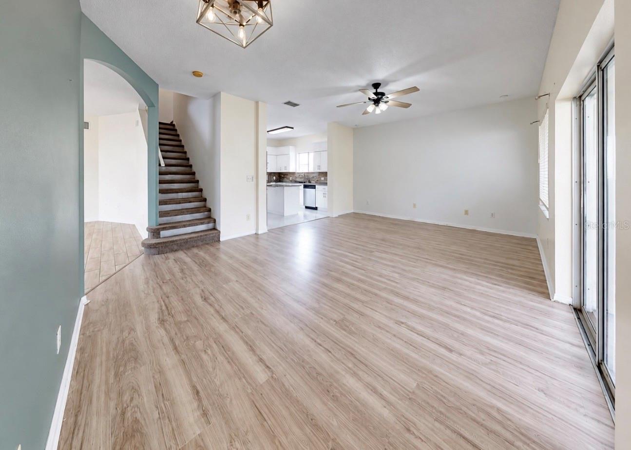 12719 Longcrest Dr Property Photo 29