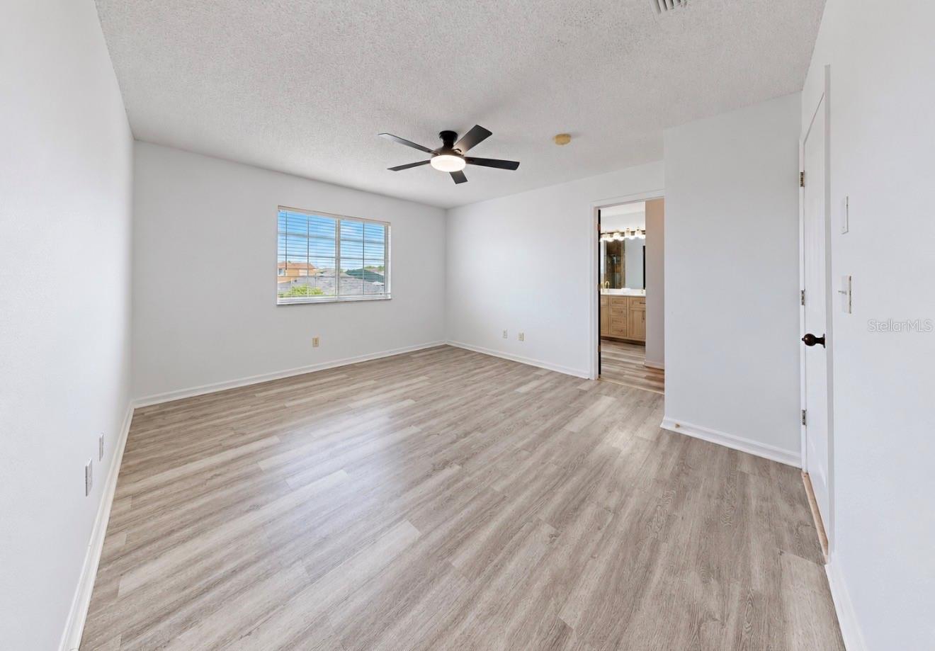 12719 Longcrest Dr Property Photo 45