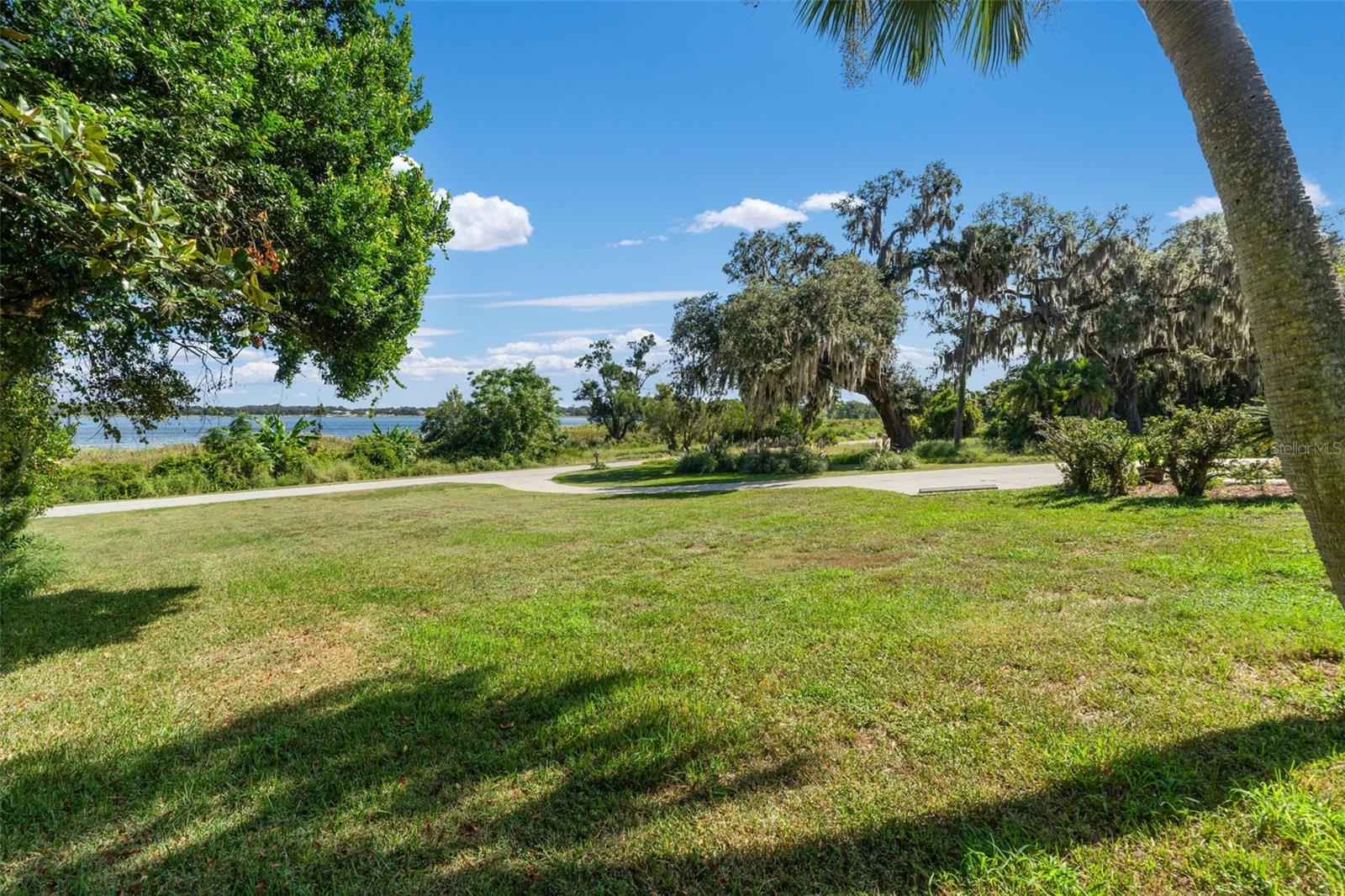 8943 Silver Lake Dr Property Photo 52