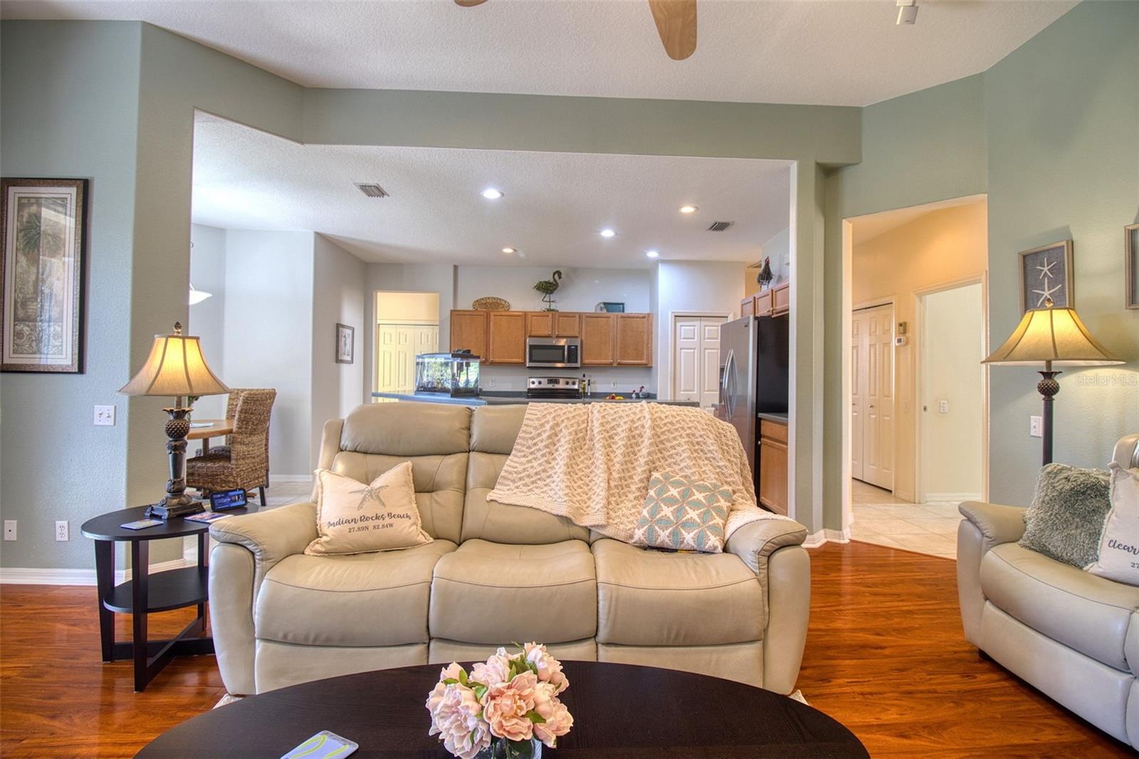 2219 Elizabeth Way Property Photo 14