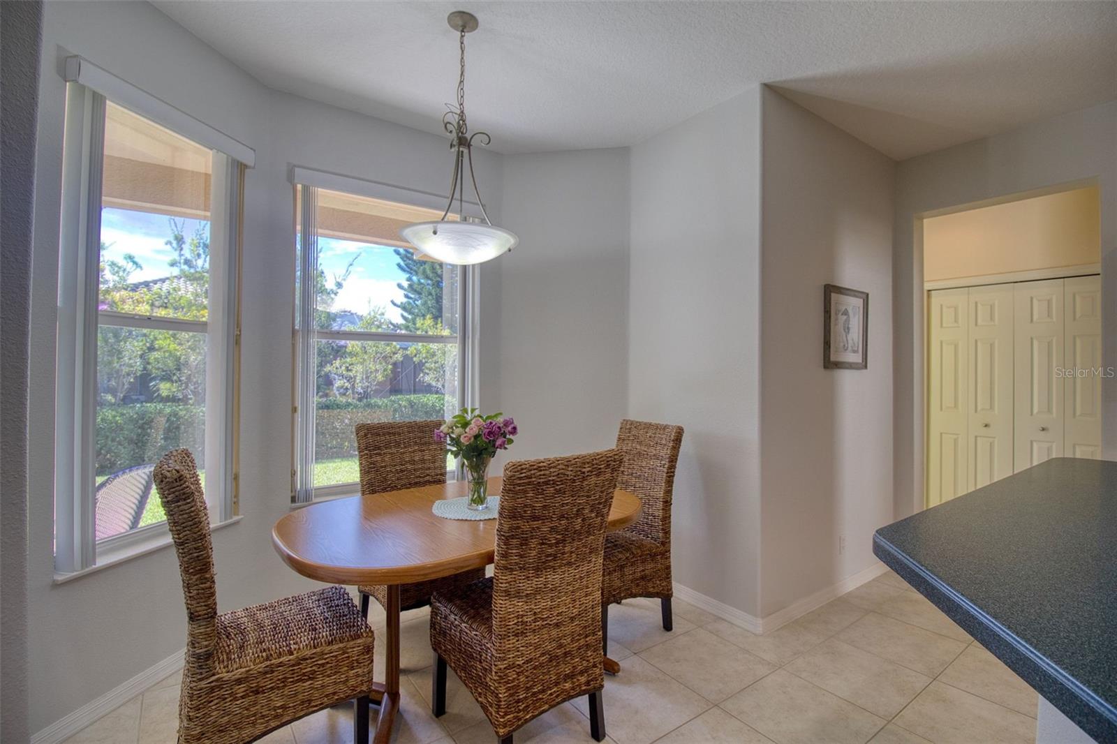 2219 Elizabeth Way Property Photo 20