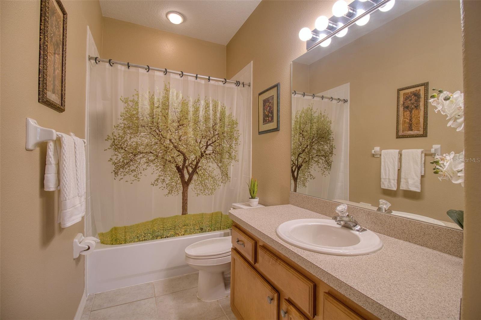 2219 Elizabeth Way Property Photo 21