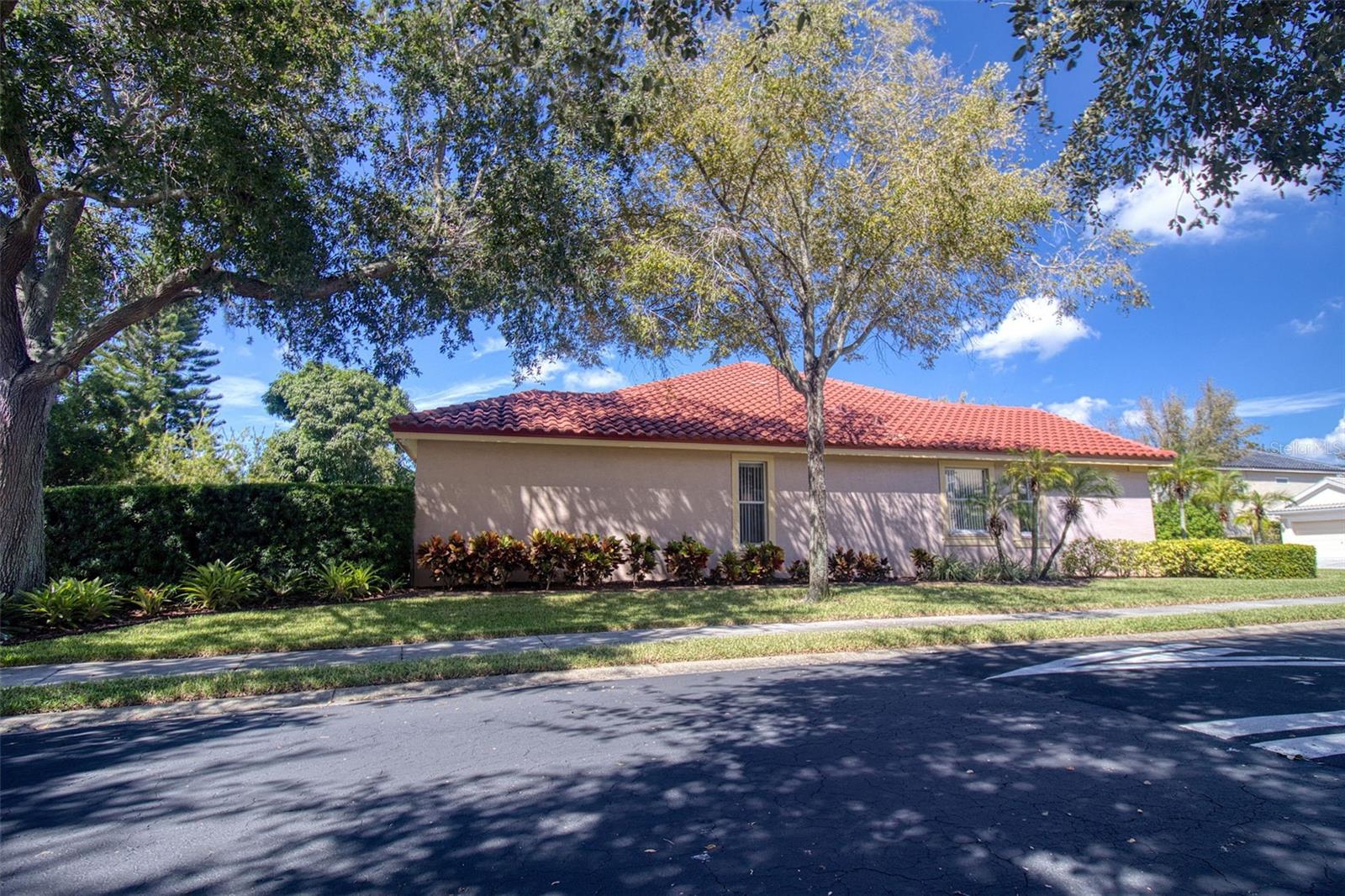 2219 Elizabeth Way Property Photo 46