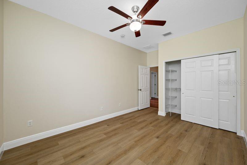 114 Irwin St E Property Photo 45